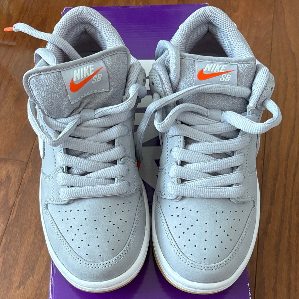 Nike SB Kids' Light Gray and Orange Sneakers